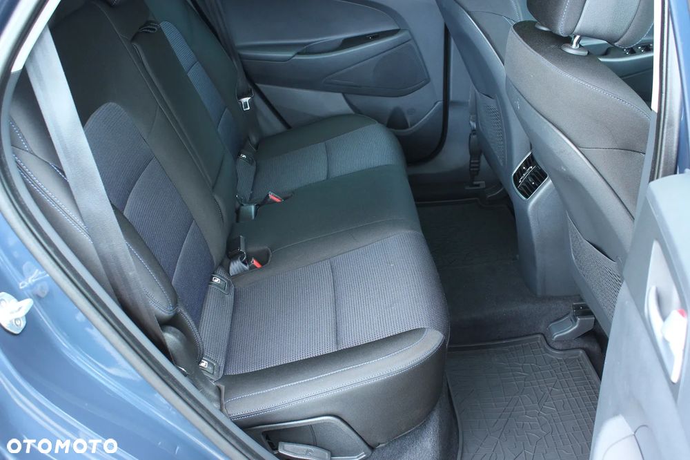 Hyundai Tucson blue 1.7 CRDi 2WD Style - 28