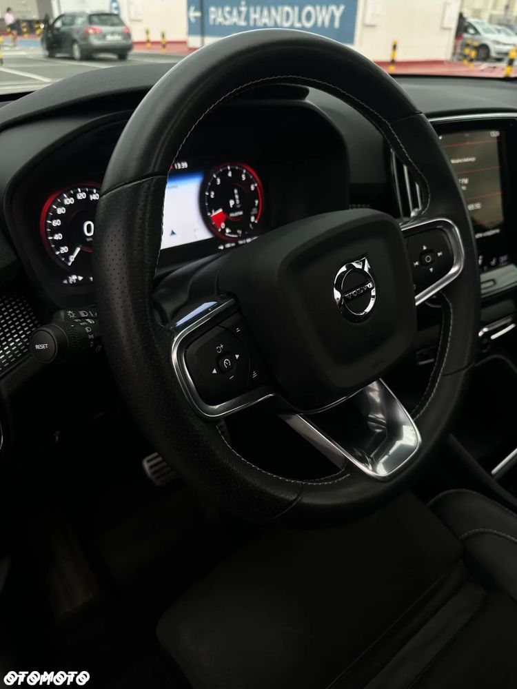 Volvo XC 40 T5 AWD Geartronic R-Design - 21