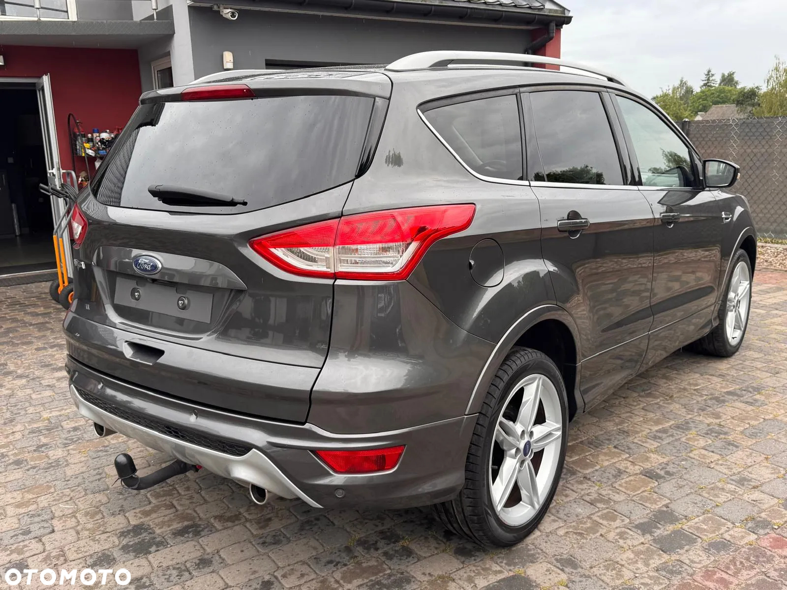 Ford Kuga 2.0 TDCi 4x4 Individual - 4