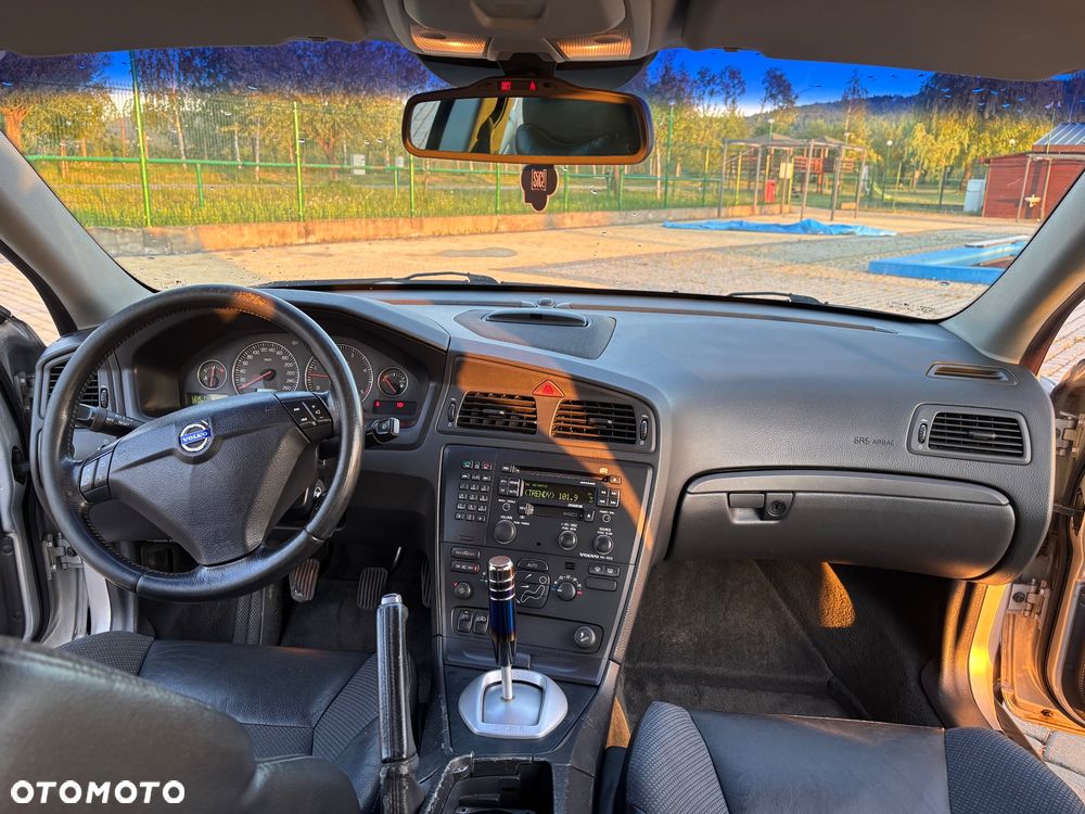 Volvo S60 2.4 D5 - 7