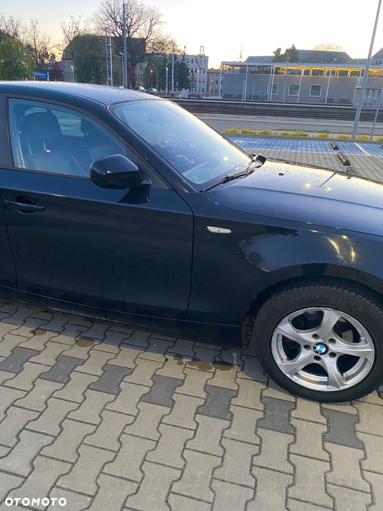 BMW Seria 1 118d DPF - 3