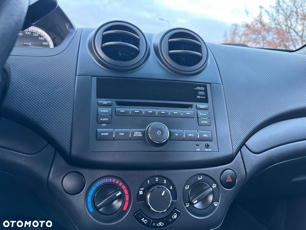 Chevrolet Aveo 1.2 - 11