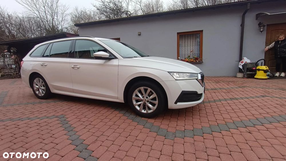 Skoda Octavia 2.0 TDI (Green tec) DSG Style - 8