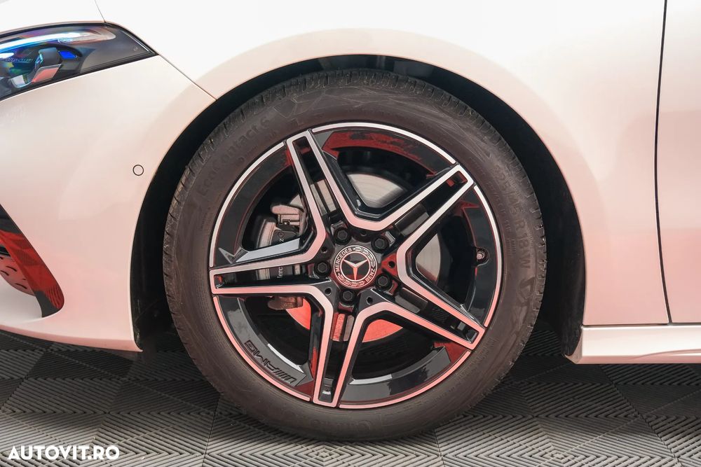Mercedes-Benz A 180 7G-DCT AMG Line - 8