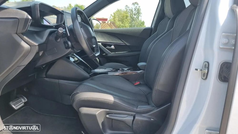 Peugeot 2008 - 18