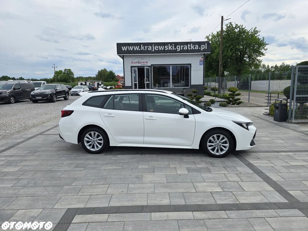Toyota Corolla 1.8 Hybrid Comfort - 22
