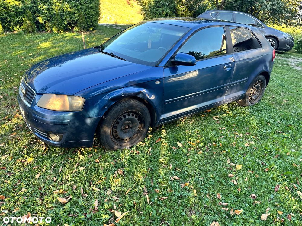 Audi A3 3-drzwiowe 1.6 Ambiente - 1