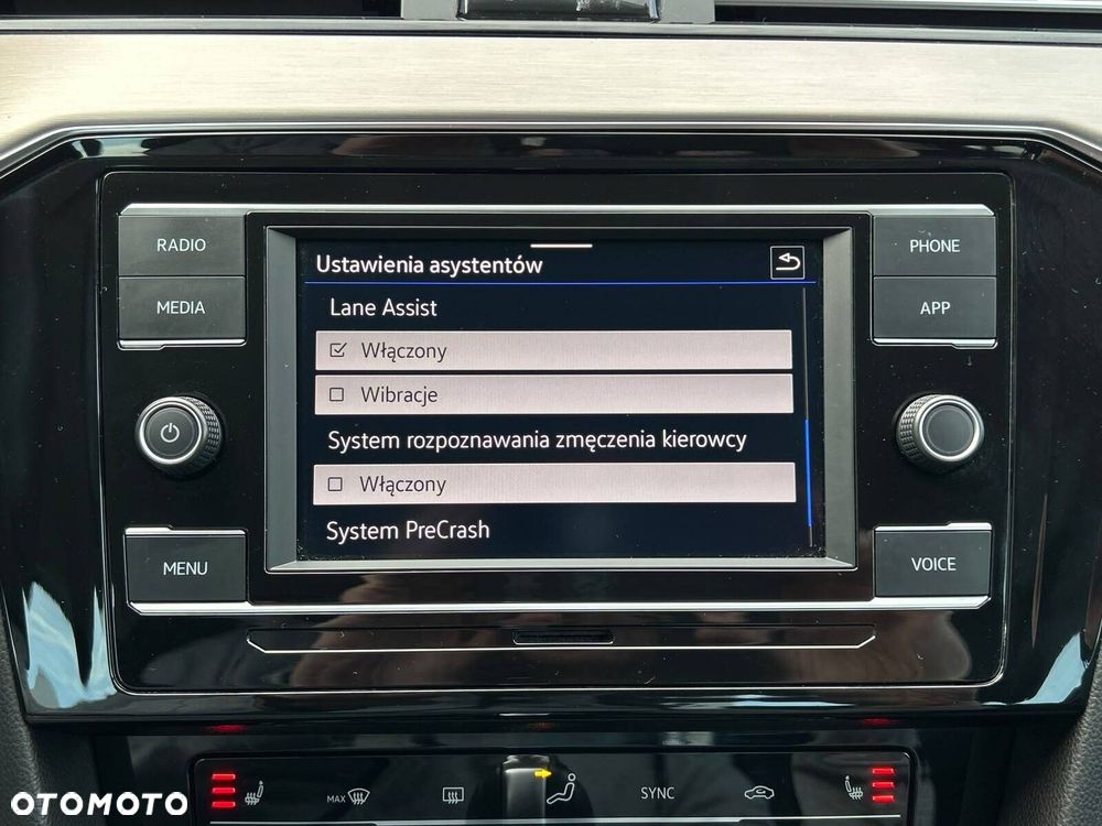 Volkswagen Passat 1.5 TSI EVO Elegance DSG - 29