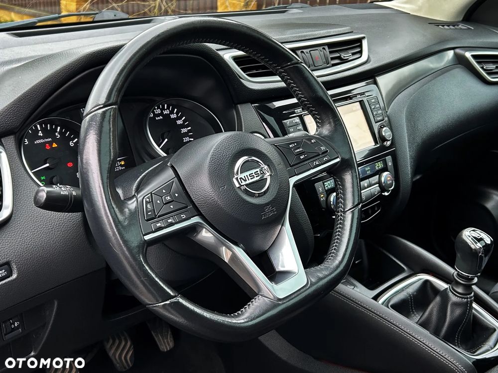 Nissan Qashqai 1.6 DIG-T TEKNA+ - 5