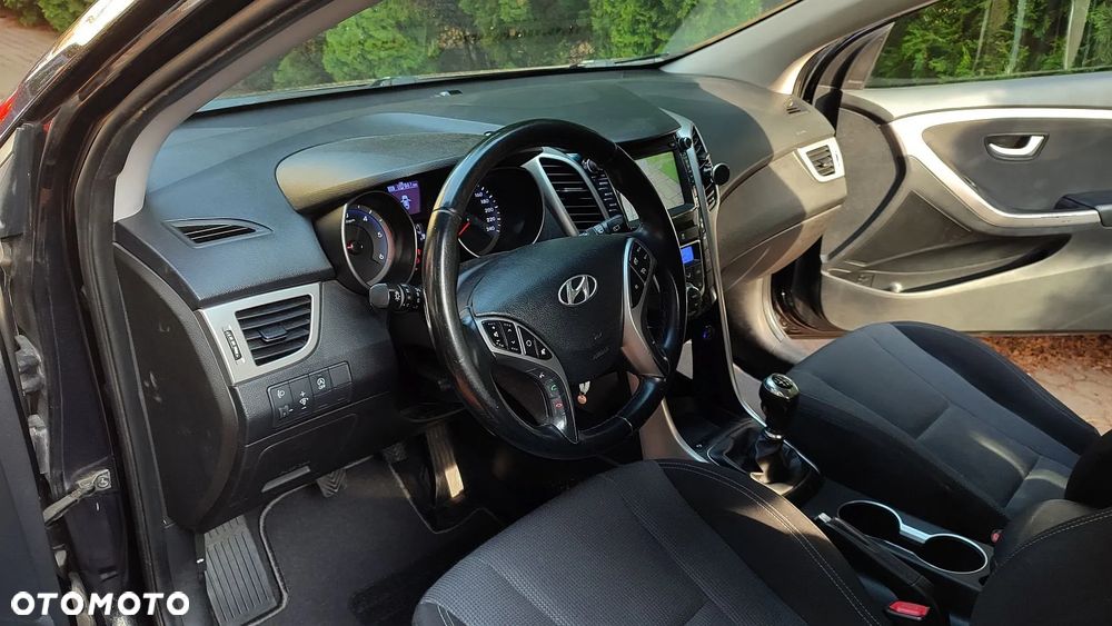 Hyundai i30 1.6 CRDi Premium - 16