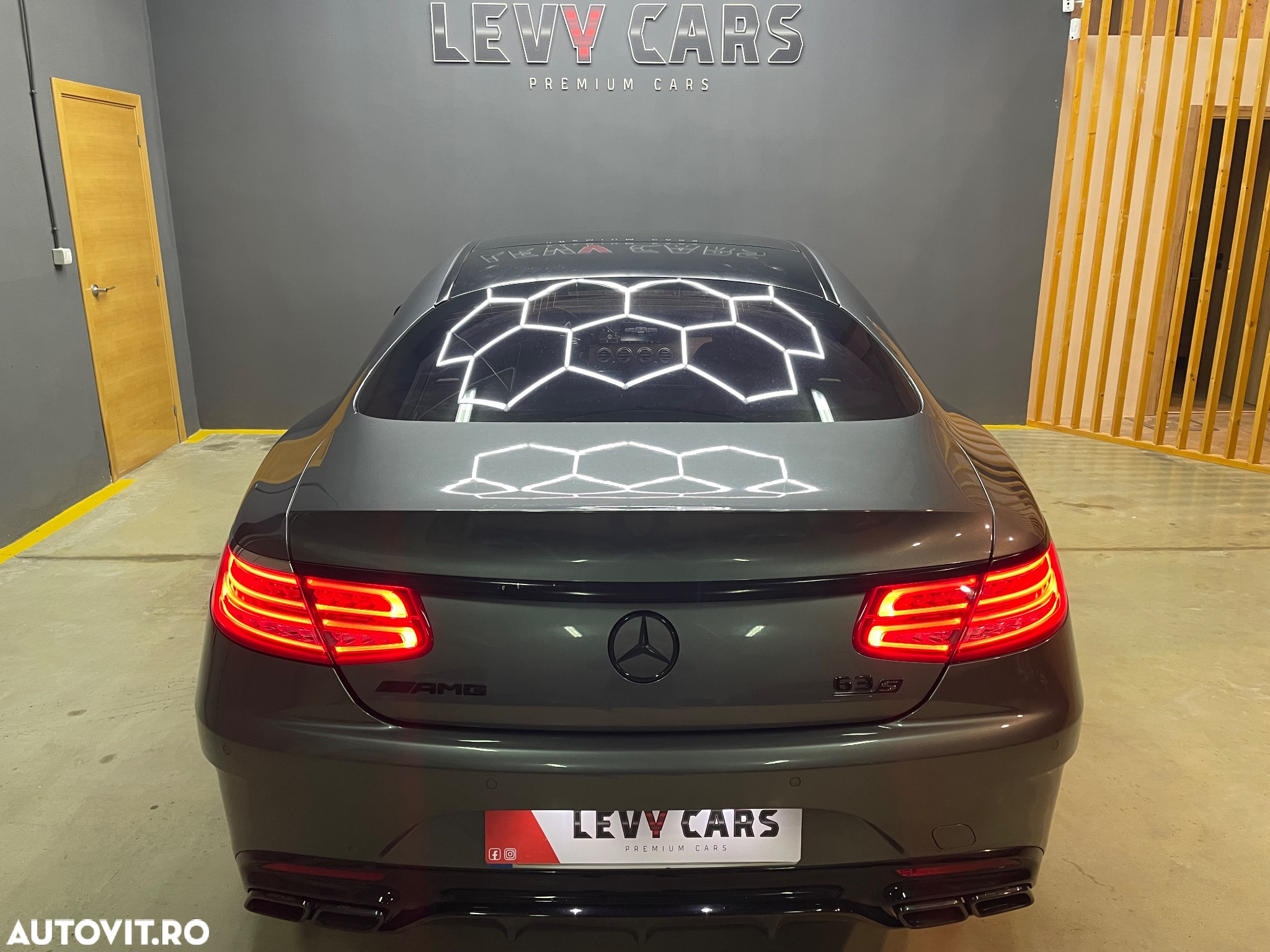 Mercedes-Benz S 63 AMG 4MATIC Coupe Aut - 30
