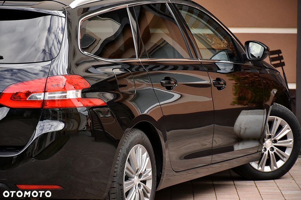Peugeot 308 BlueHDi 130 EAT8 Stop & Start Allure - 11