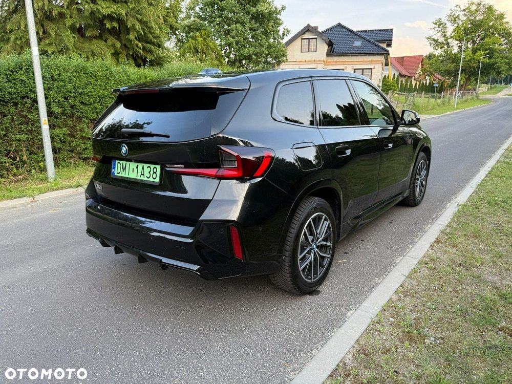 BMW iX1 xDrive30 66.5kWh M Sport - 4