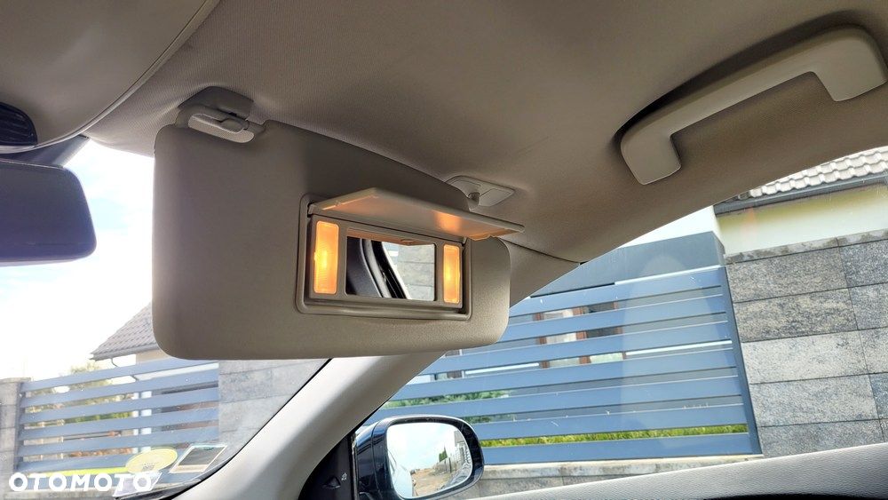 Volvo V40 D3 Geartronic Summum - 27