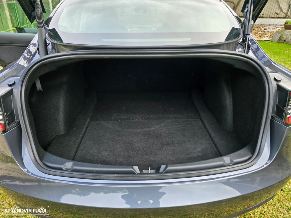 Tesla Model 3 Standard Range Plus RWD - 11