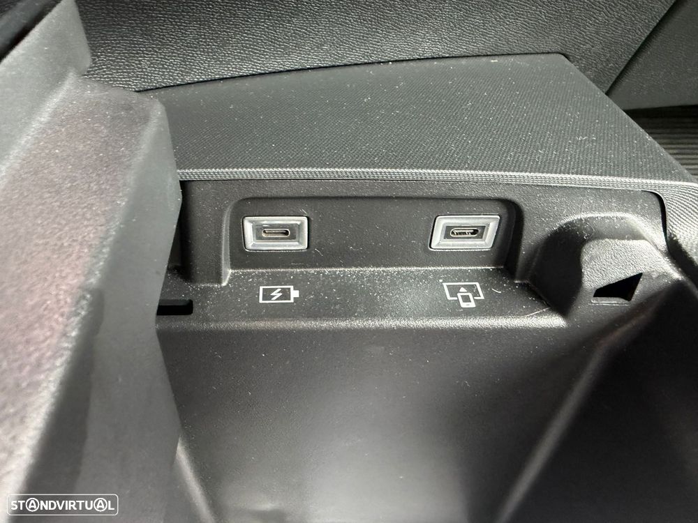 Peugeot E-5008 73 kWh GT - 43