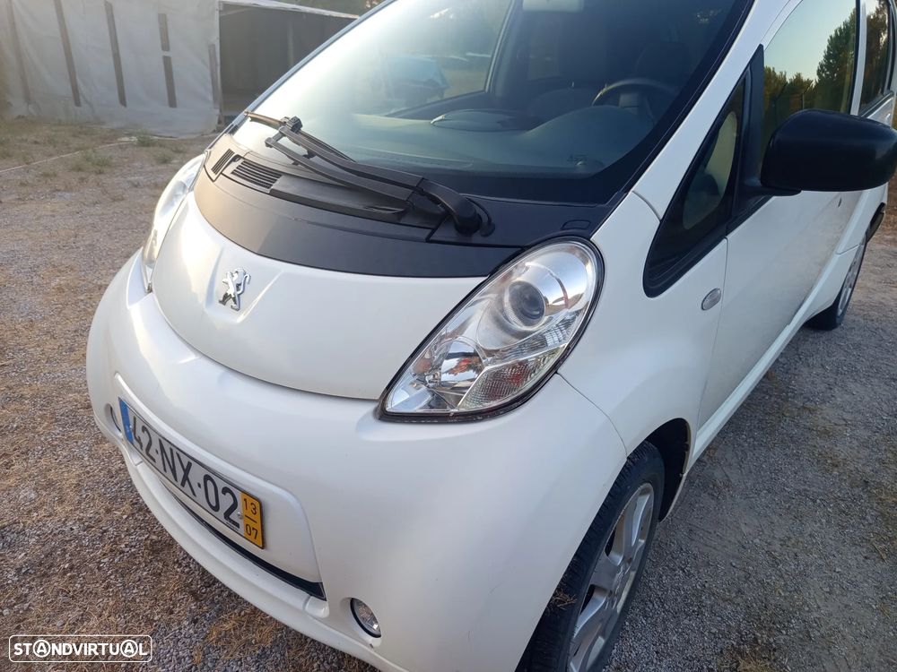 Peugeot Ion 2013 photo 2