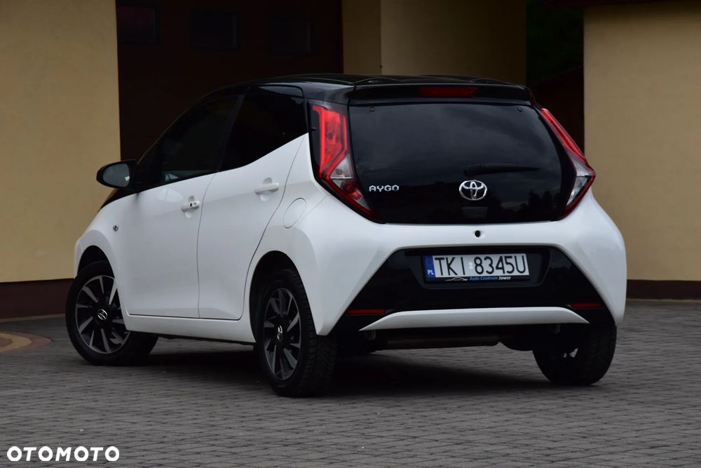 Toyota Aygo x-play club - 10