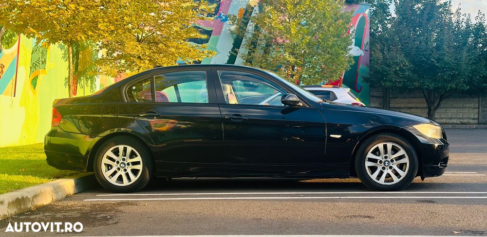 BMW Seria 3 318d Touring - 6