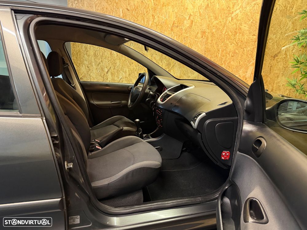 Peugeot 206+ 1.1 Trendy - 11