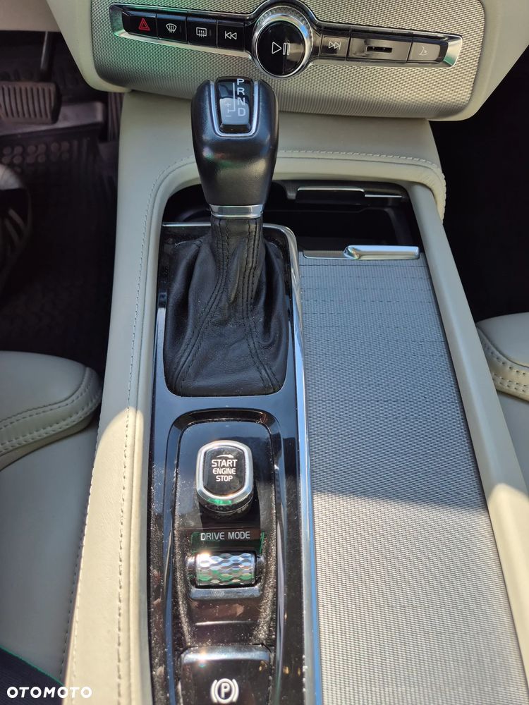 Volvo XC 90 D5 SCR AWD Inscription - 13