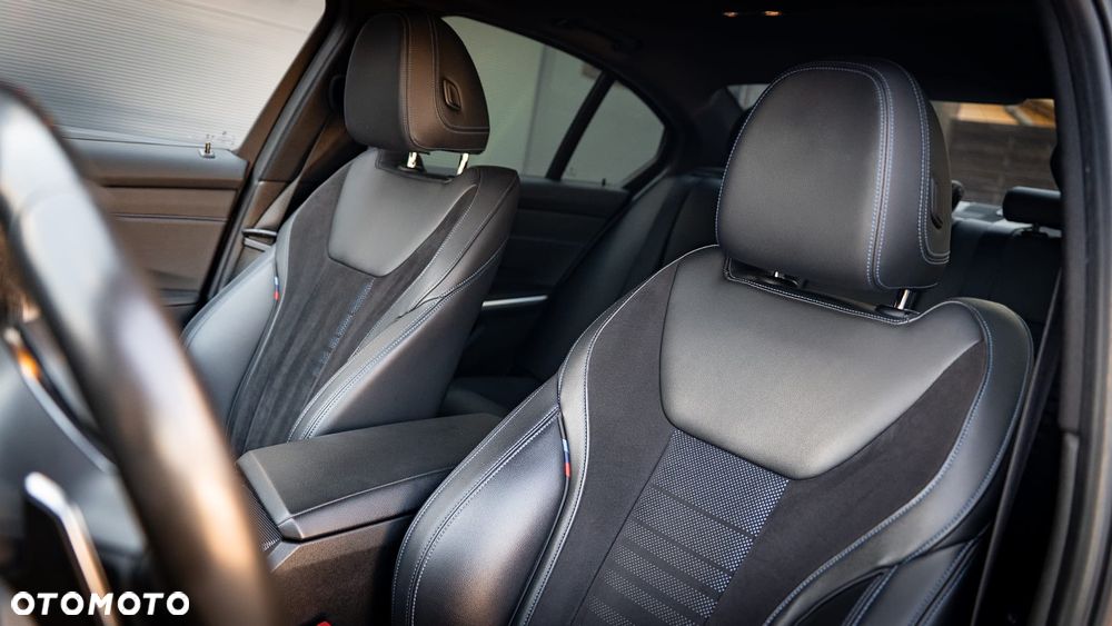 BMW Seria 3 320d M Sport - 15