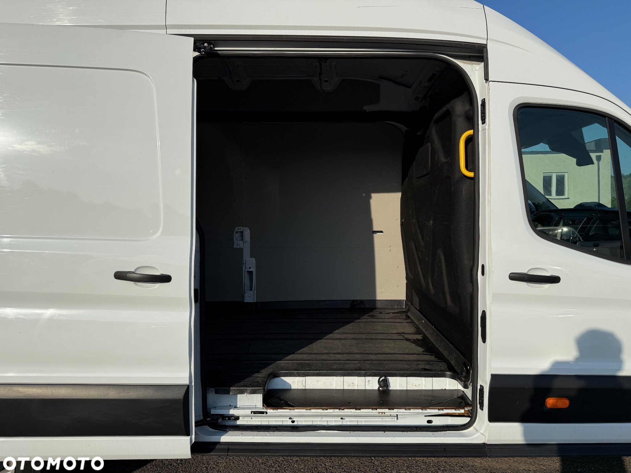 Ford Transit - 25
