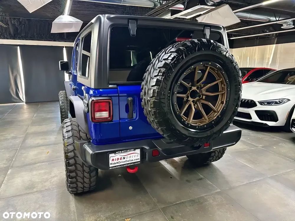 Jeep Wrangler - 5