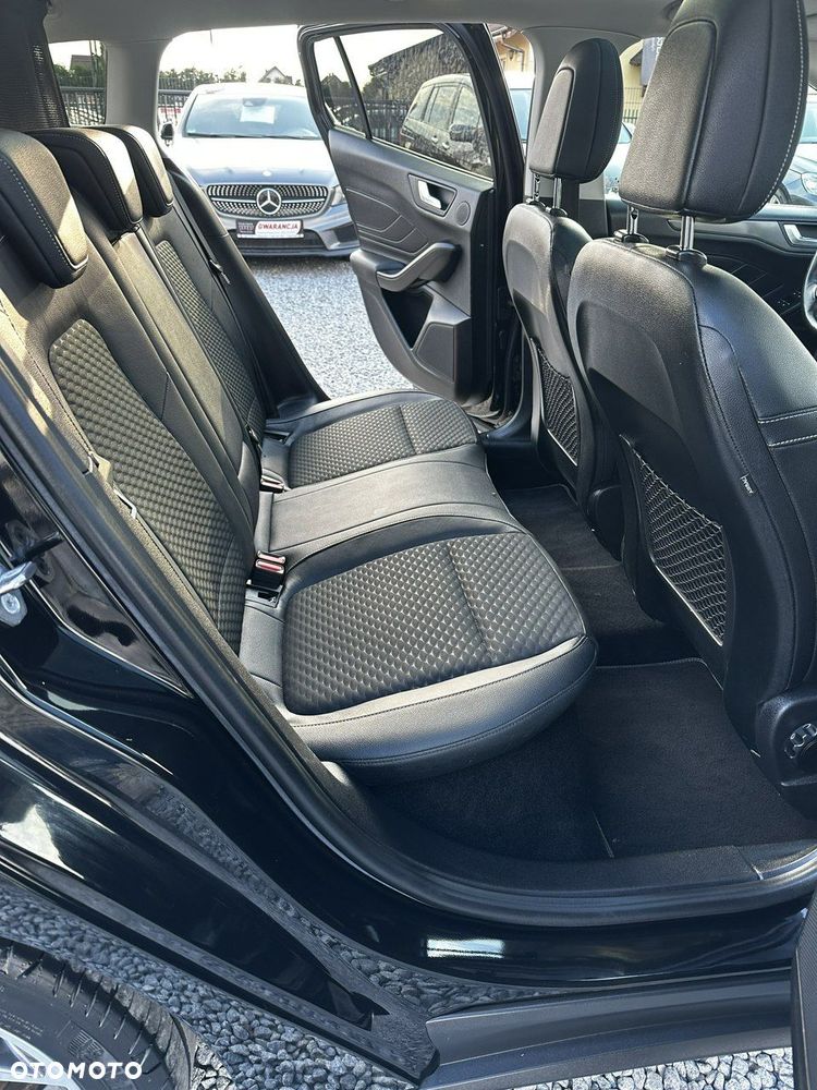Ford Focus - 34