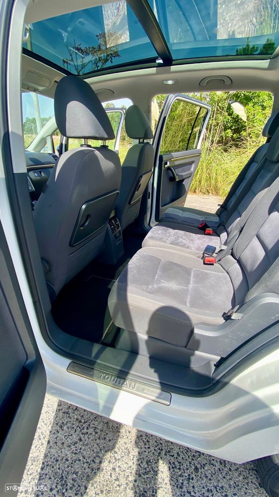 VW Touran 2.0 TDI Blue.Highline 7L - 25
