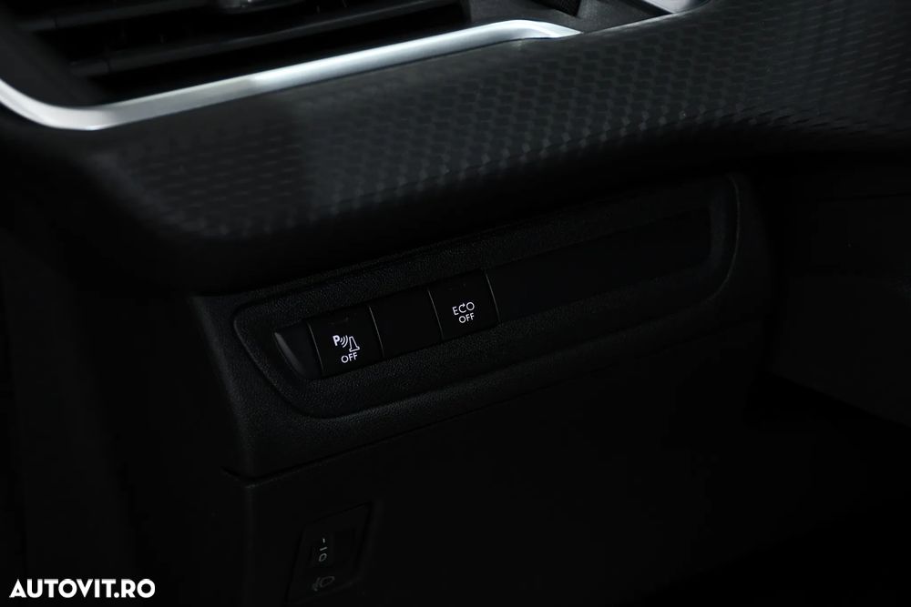 Peugeot 2008 PureTech 110 Stop&Start Crossway - 29