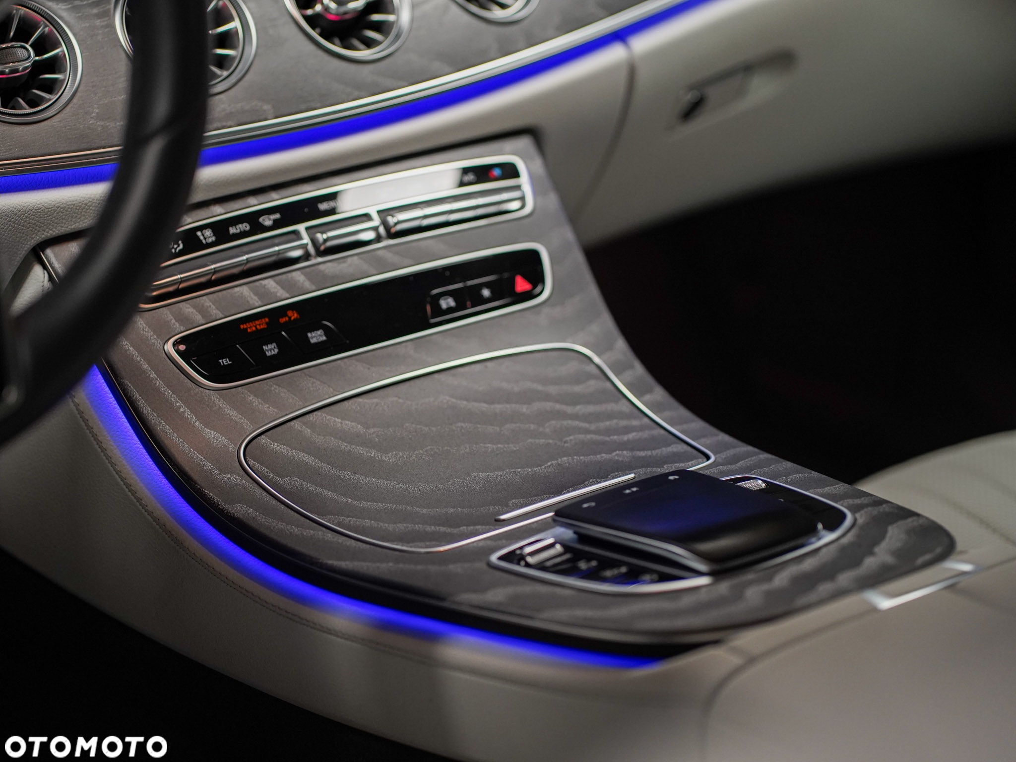 Mercedes-Benz CLS - 16