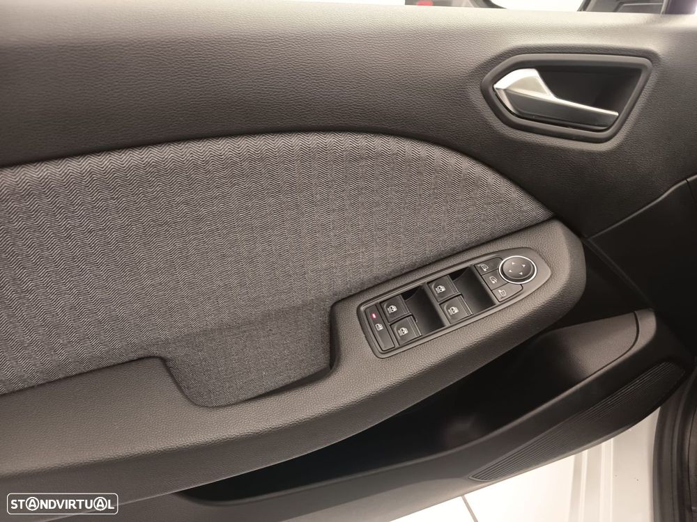 Renault Clio 1.0 TCe Evolution Bi-Fuel - 17