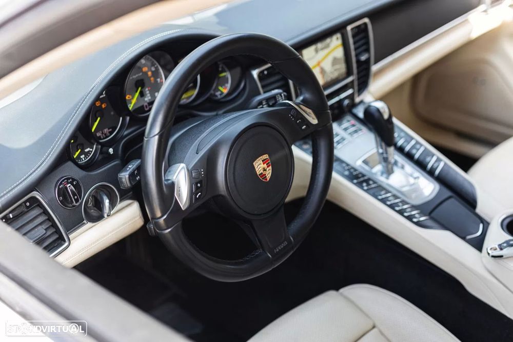 Porsche Panamera S Hybrid - 12