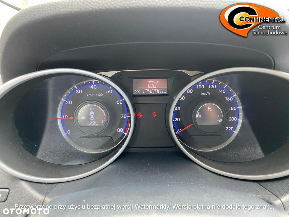 Hyundai ix35 - 15