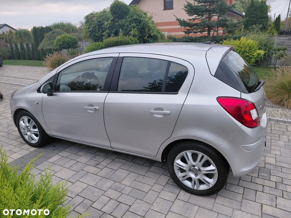 Opel Corsa - 2