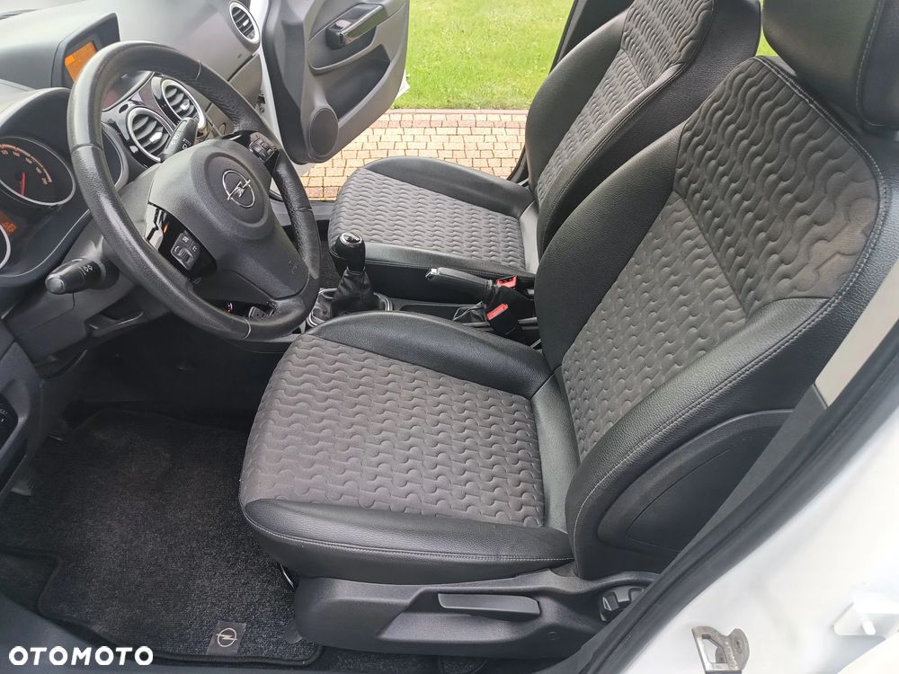 Opel Corsa 1.2 16V Cosmo S&S - 8