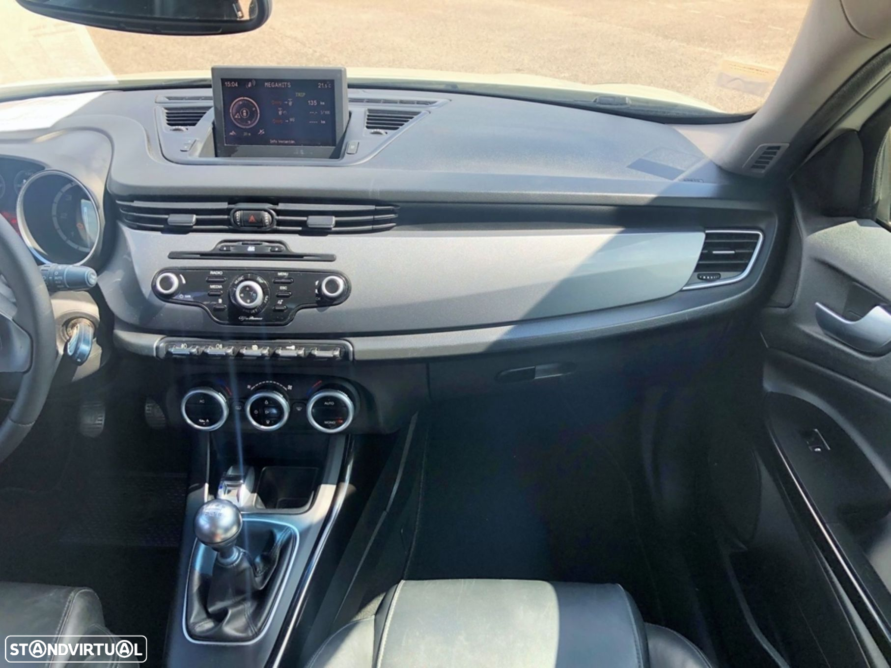 Alfa Romeo Giulietta 1.6 JTDm Exclusive - 29
