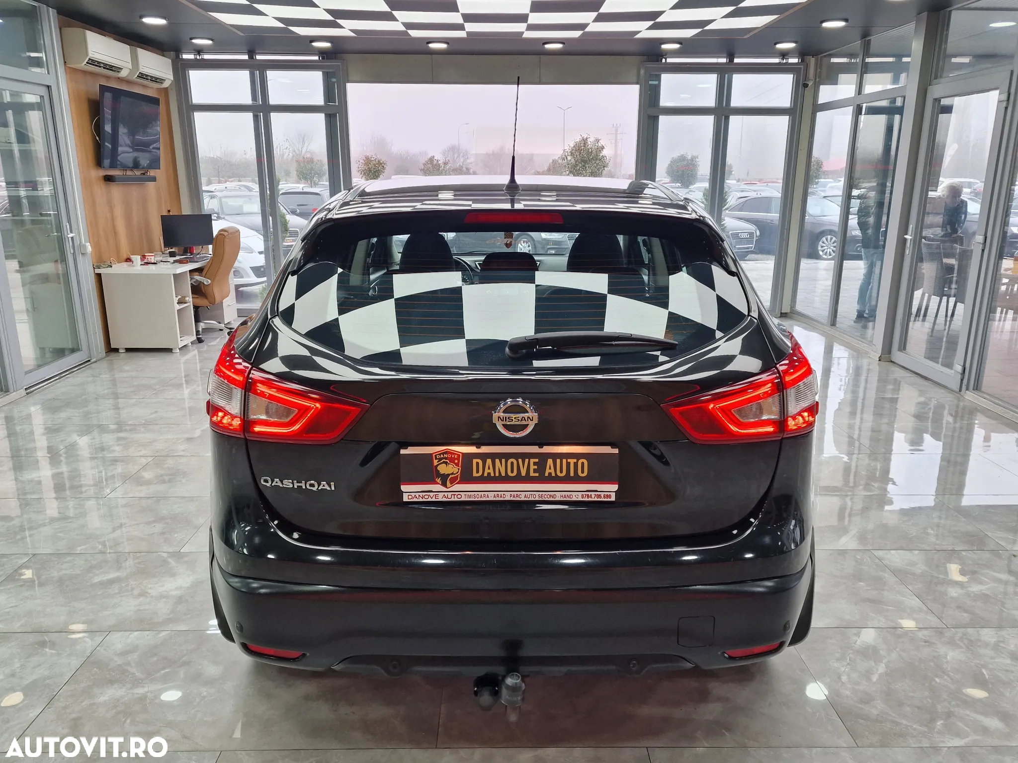 Nissan Qashqai 1.6 DCI Start/Stop X-TRONIC N-Connecta - 11