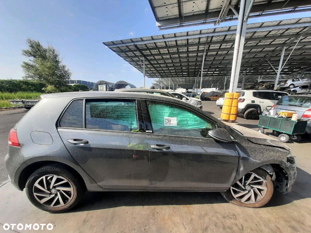 Volkswagen Golf - 7