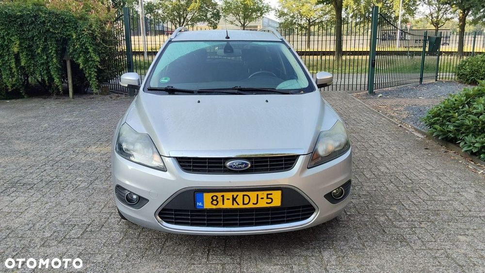 Ford Focus - 10