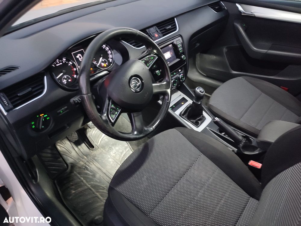 Skoda Octavia - 9