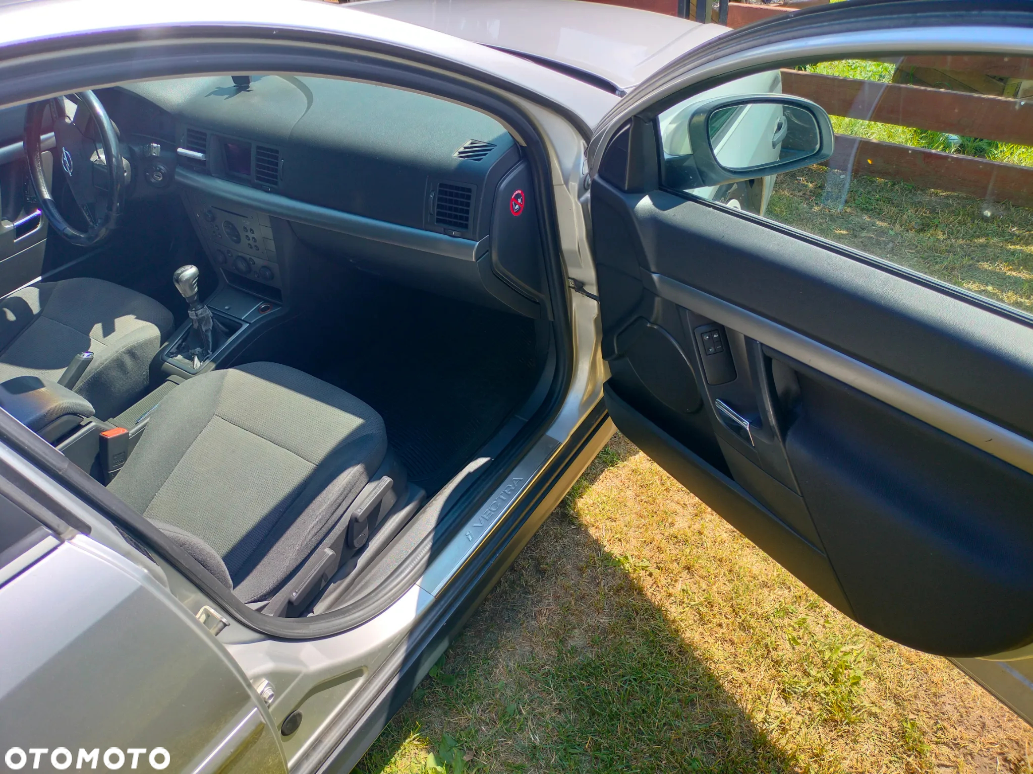 Opel Vectra 2.2 CDX - 7