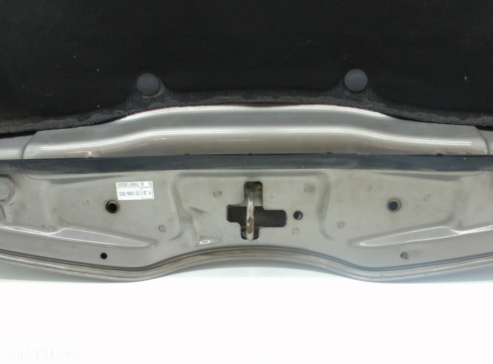 Toyota corolla verso II maska 4S0 - 9