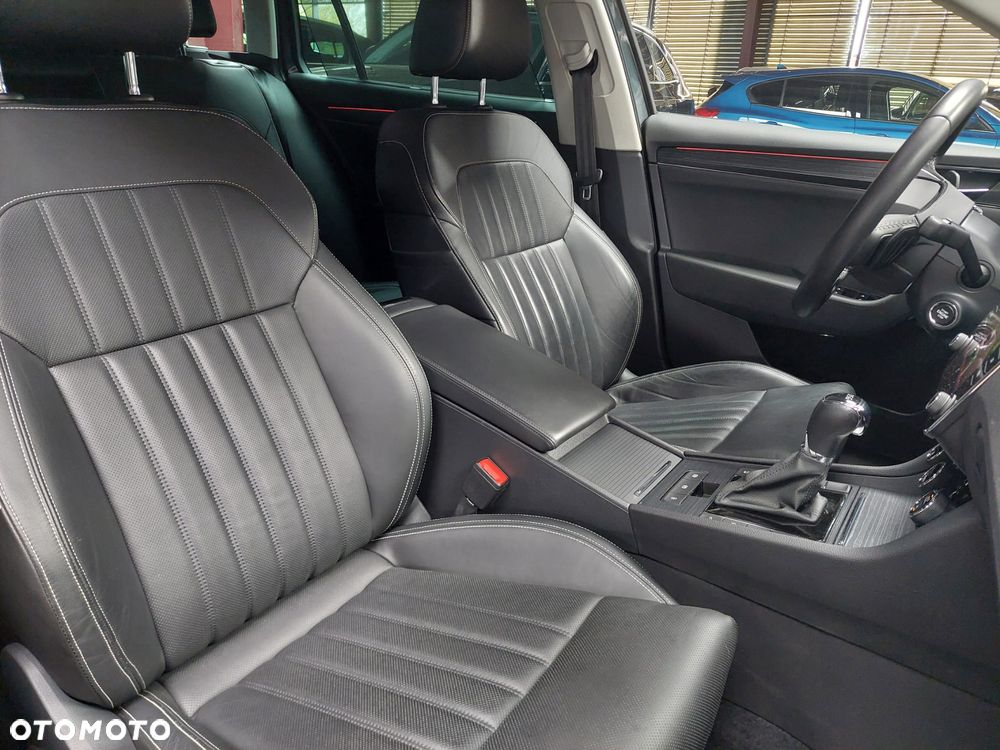 Skoda Superb 2.0 TDI SCR Active DSG - 28