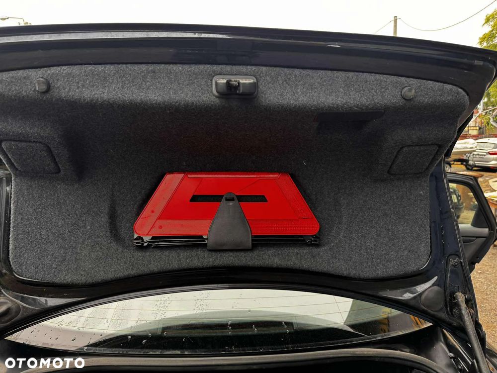 Audi A4 Limousine - 11