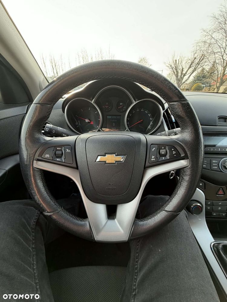 Chevrolet Cruze 1.7 D LT+ - 11