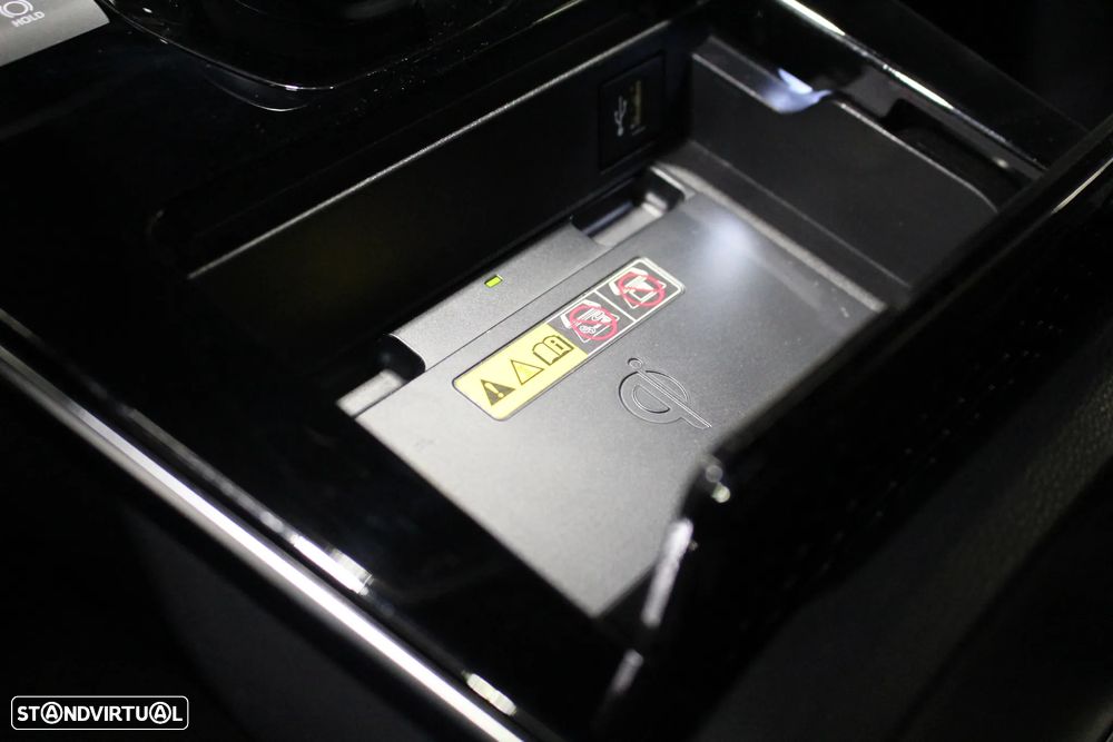 Subaru Solterra Platinum Plus - 39