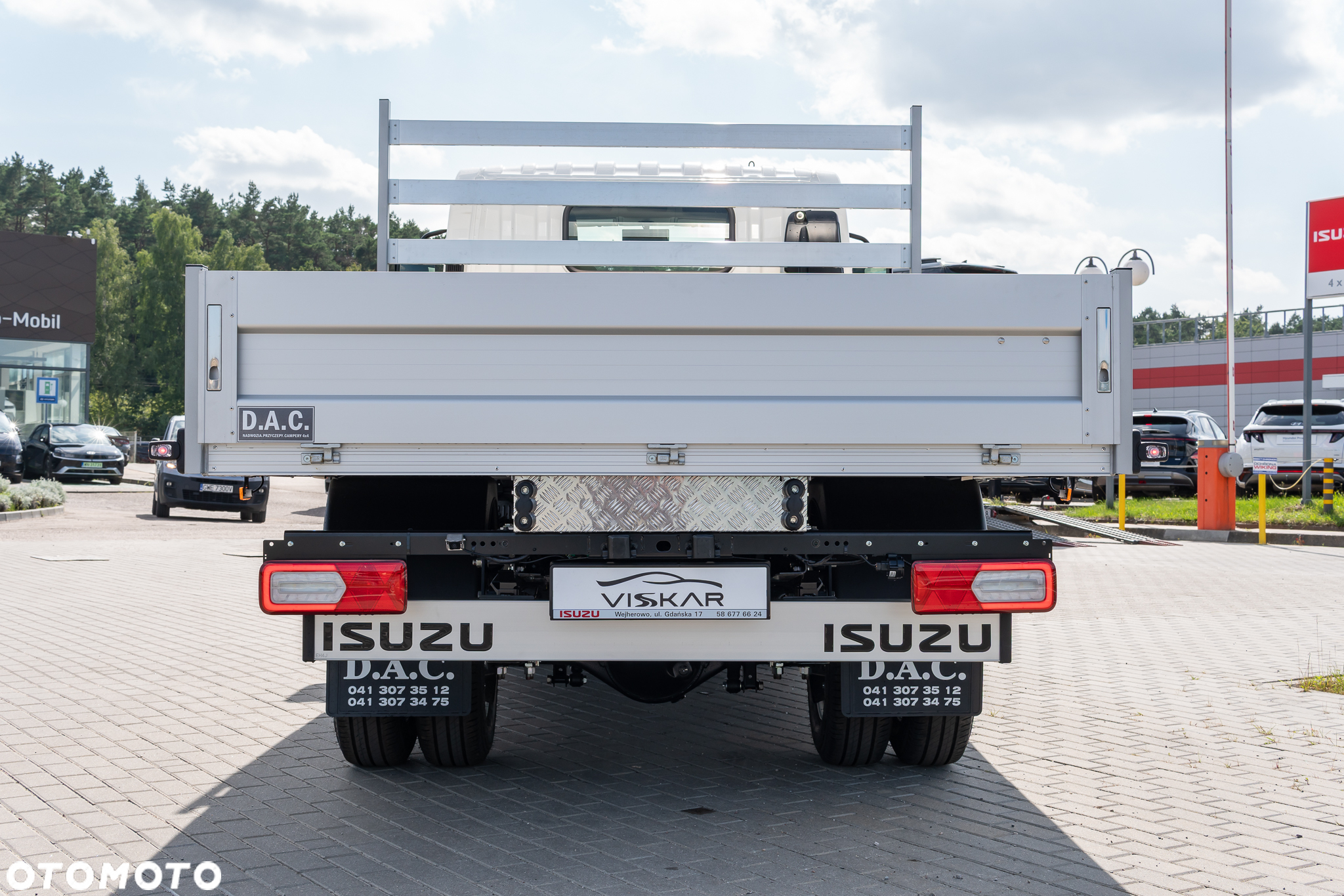 Isuzu M27 - 13
