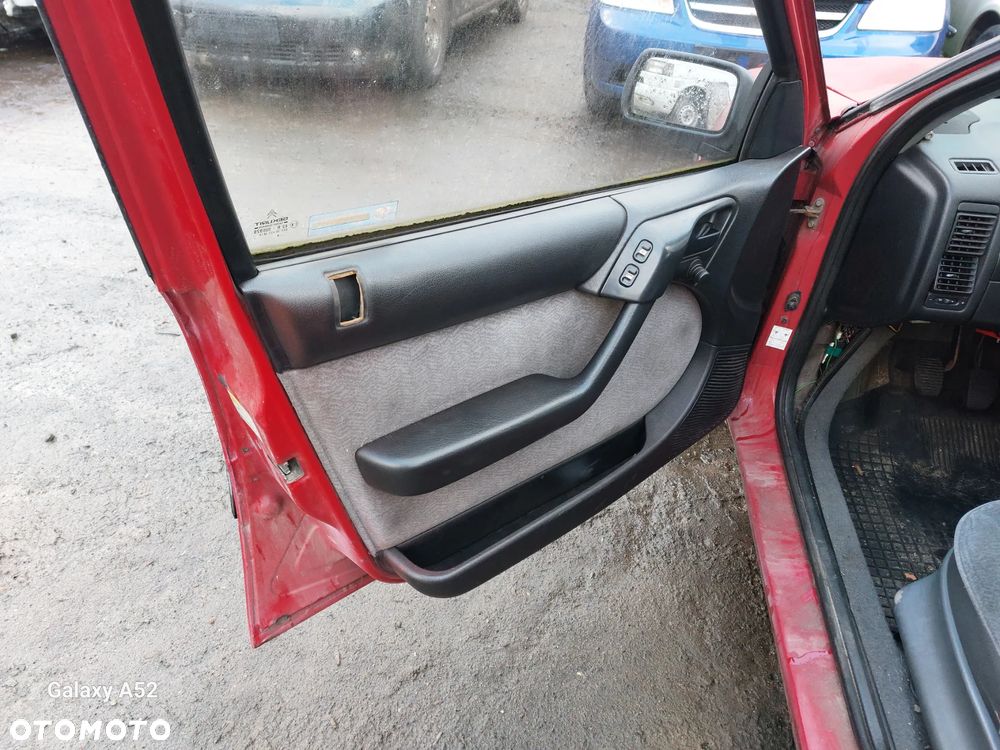 Zderzak CITROEN XANTIA 1,9D 96R. maska,drzwi,lampy,klapa..... - 6